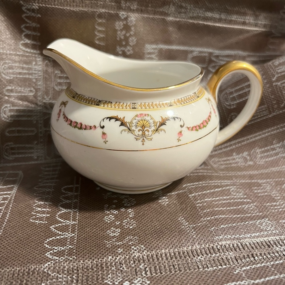 Vintage Noritake creamer